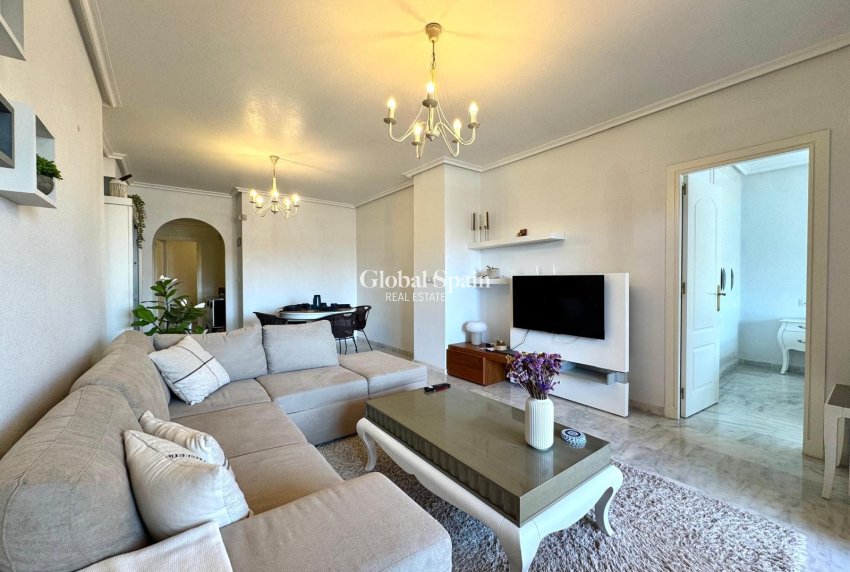 Resale - APARTMENT -
ORIHUELA COSTA - Costa Blanca