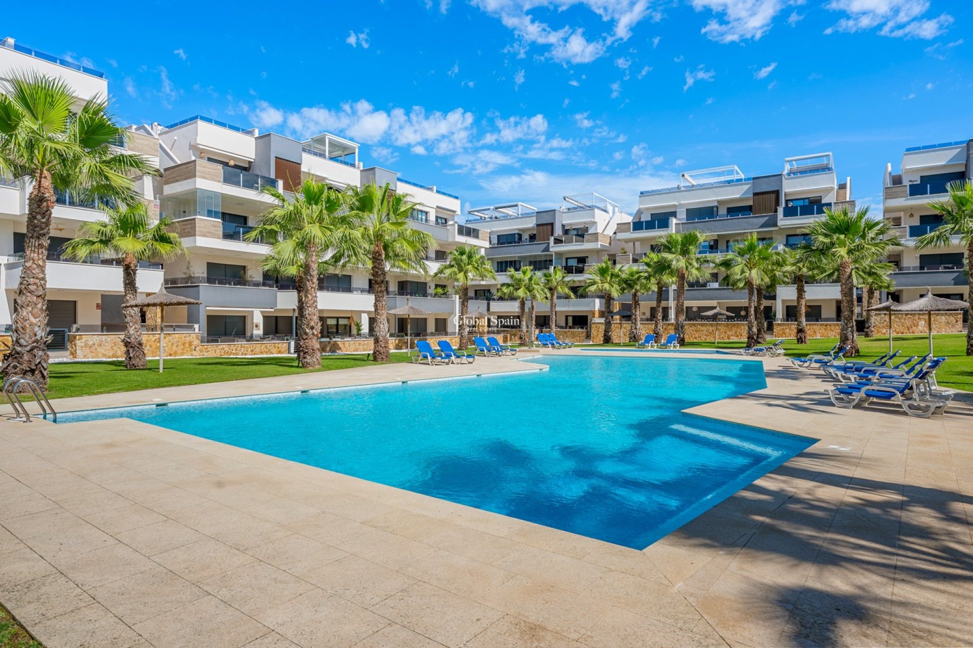Resale - APARTMENT -
ORIHUELA COSTA - Costa Blanca