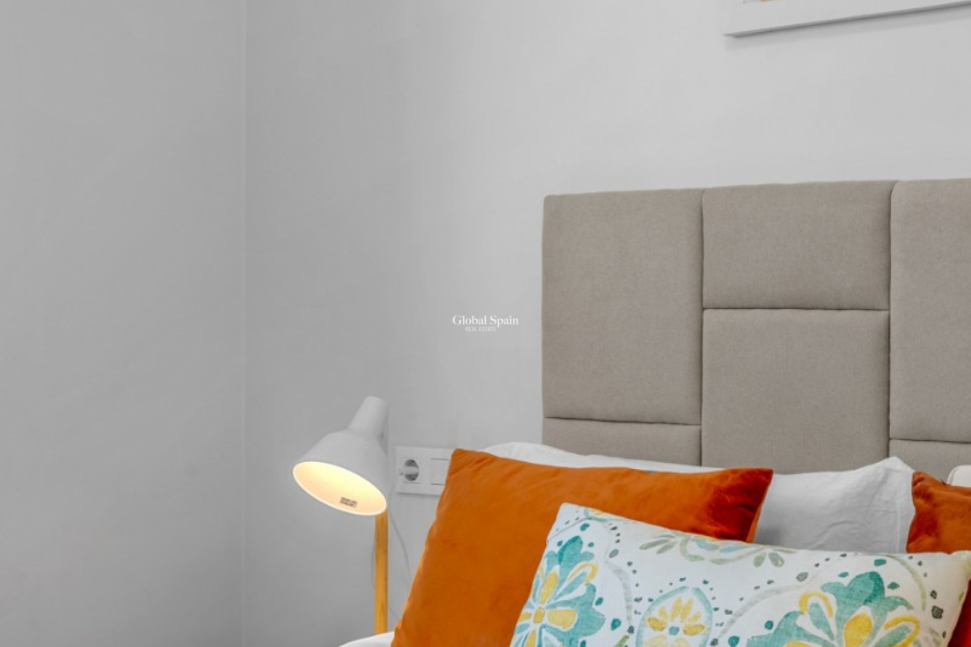 Resale - APARTMENT -
ORIHUELA COSTA - Costa Blanca