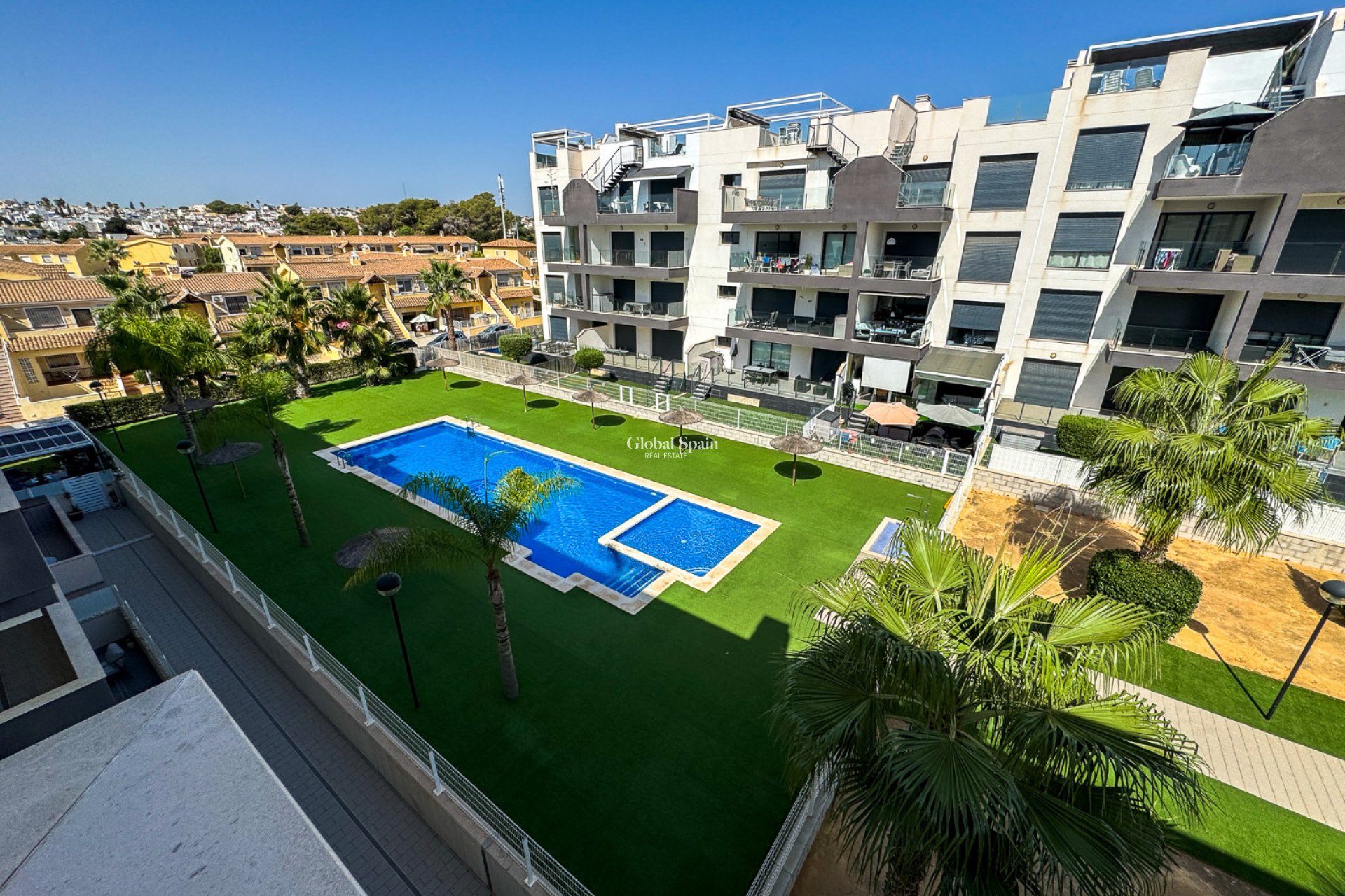 Resale - APARTMENT -
ORIHUELA COSTA - Costa Blanca
