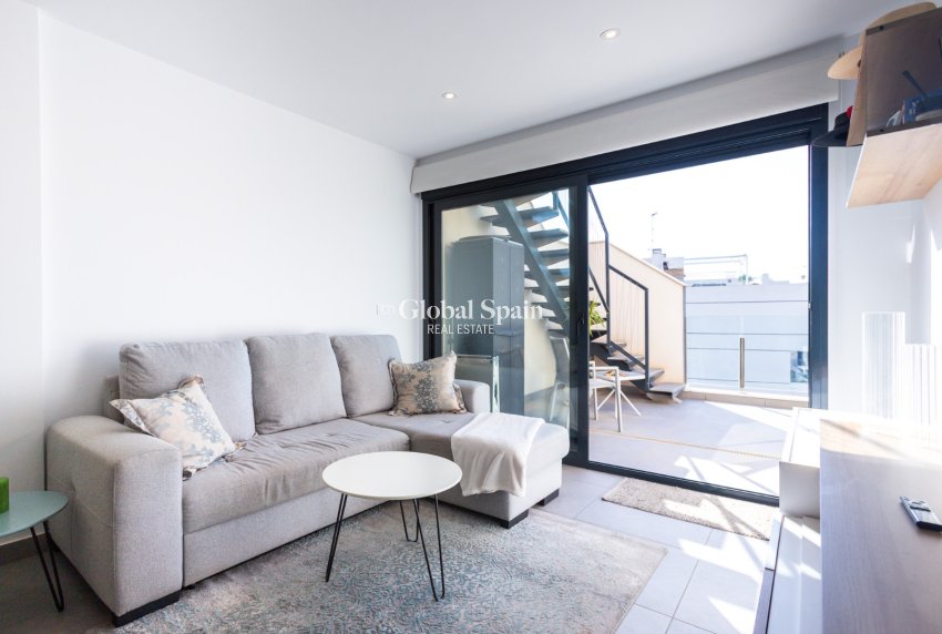 Resale - APARTMENT -
ORIHUELA COSTA - Costa Blanca