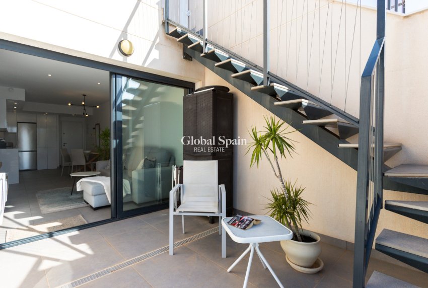Resale - APARTMENT -
ORIHUELA COSTA - Costa Blanca