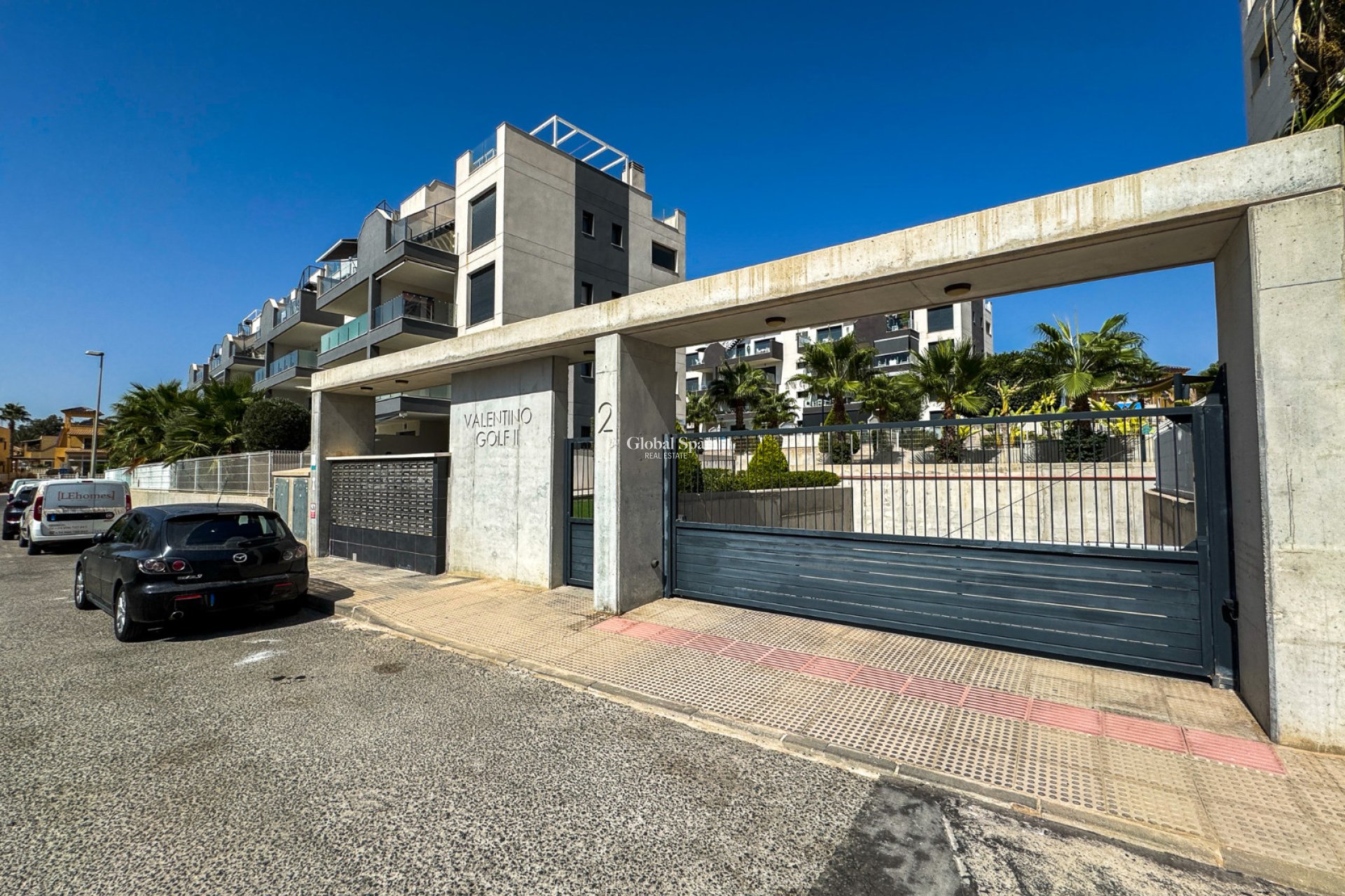 Resale - APARTMENT -
ORIHUELA COSTA - Costa Blanca