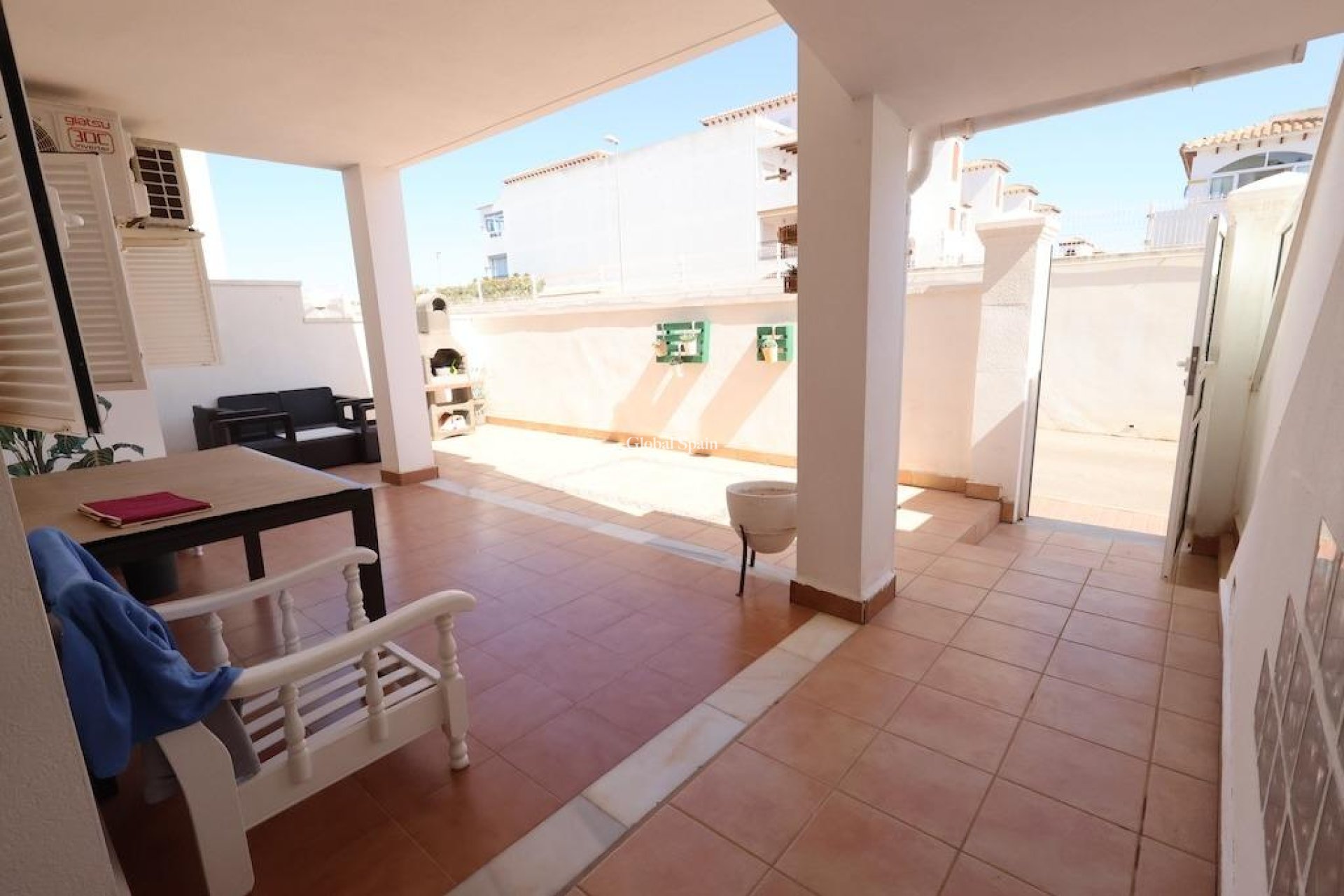 Resale - APARTMENT -
ORIHUELA COSTA - Costa Blanca