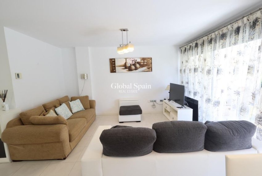 Resale - APARTMENT -
ORIHUELA COSTA - Costa Blanca