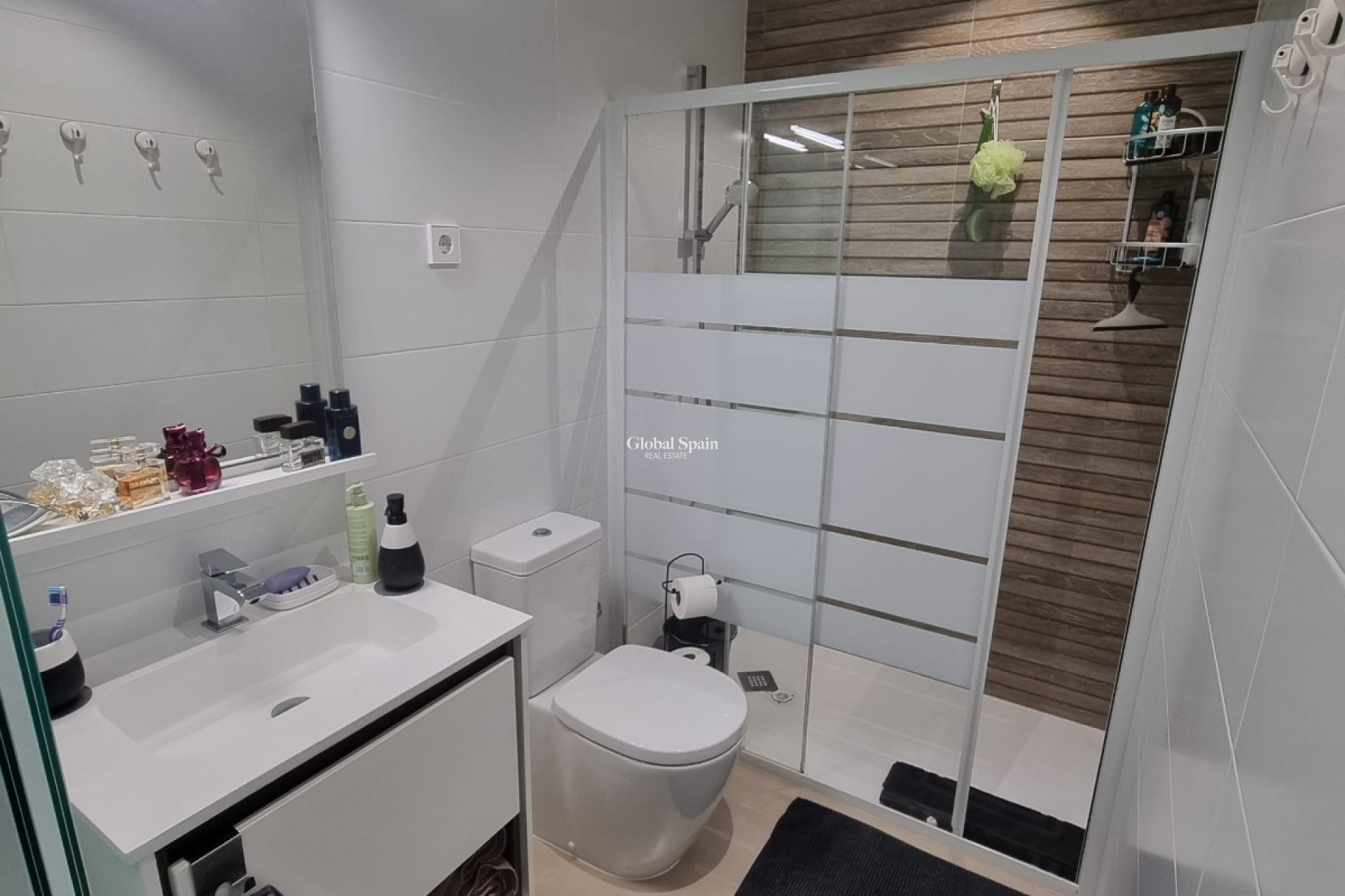 Resale - APARTMENT -
ORIHUELA COSTA - Costa Blanca