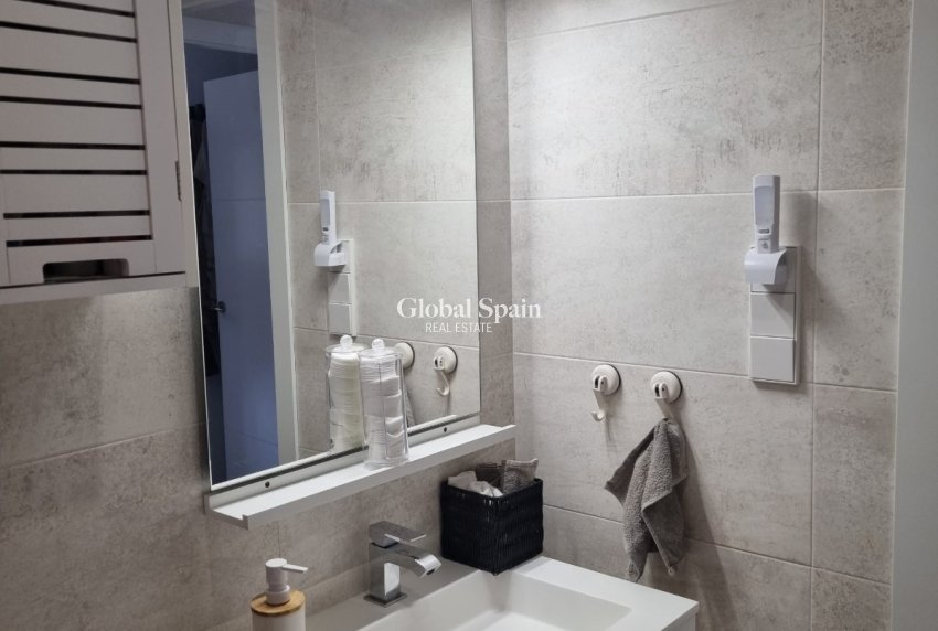 Resale - APARTMENT -
ORIHUELA COSTA - Costa Blanca