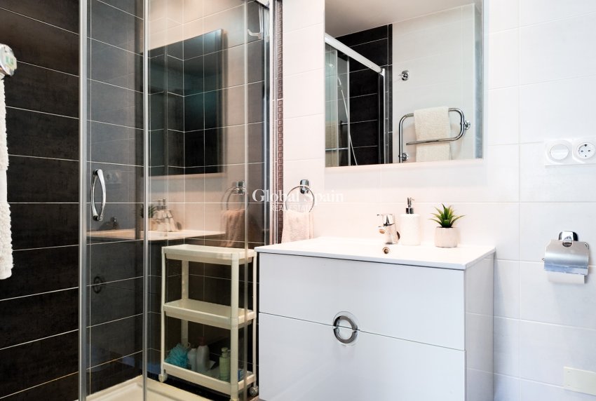 Resale - APARTMENT -
ORIHUELA COSTA - Costa Blanca