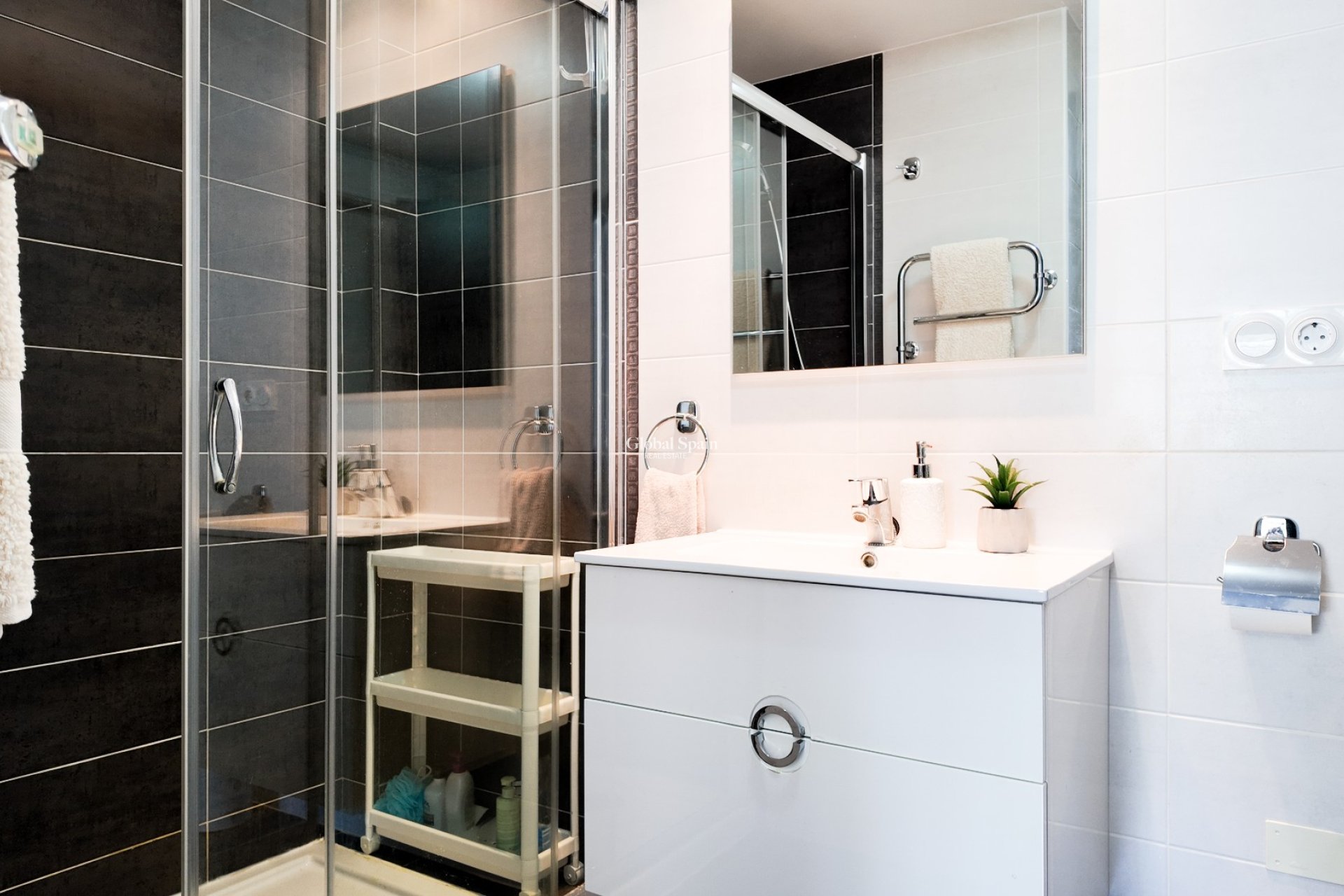 Resale - APARTMENT -
ORIHUELA COSTA - Costa Blanca