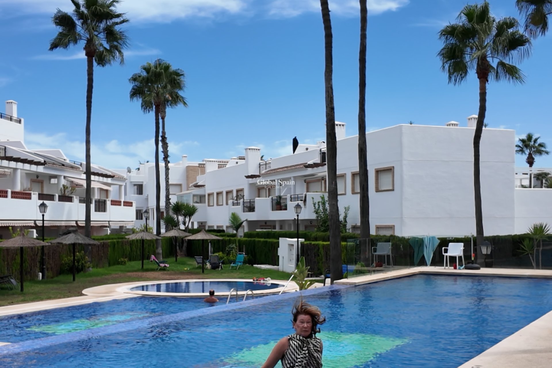 Resale - APARTMENT -
ORIHUELA COSTA - Costa Blanca