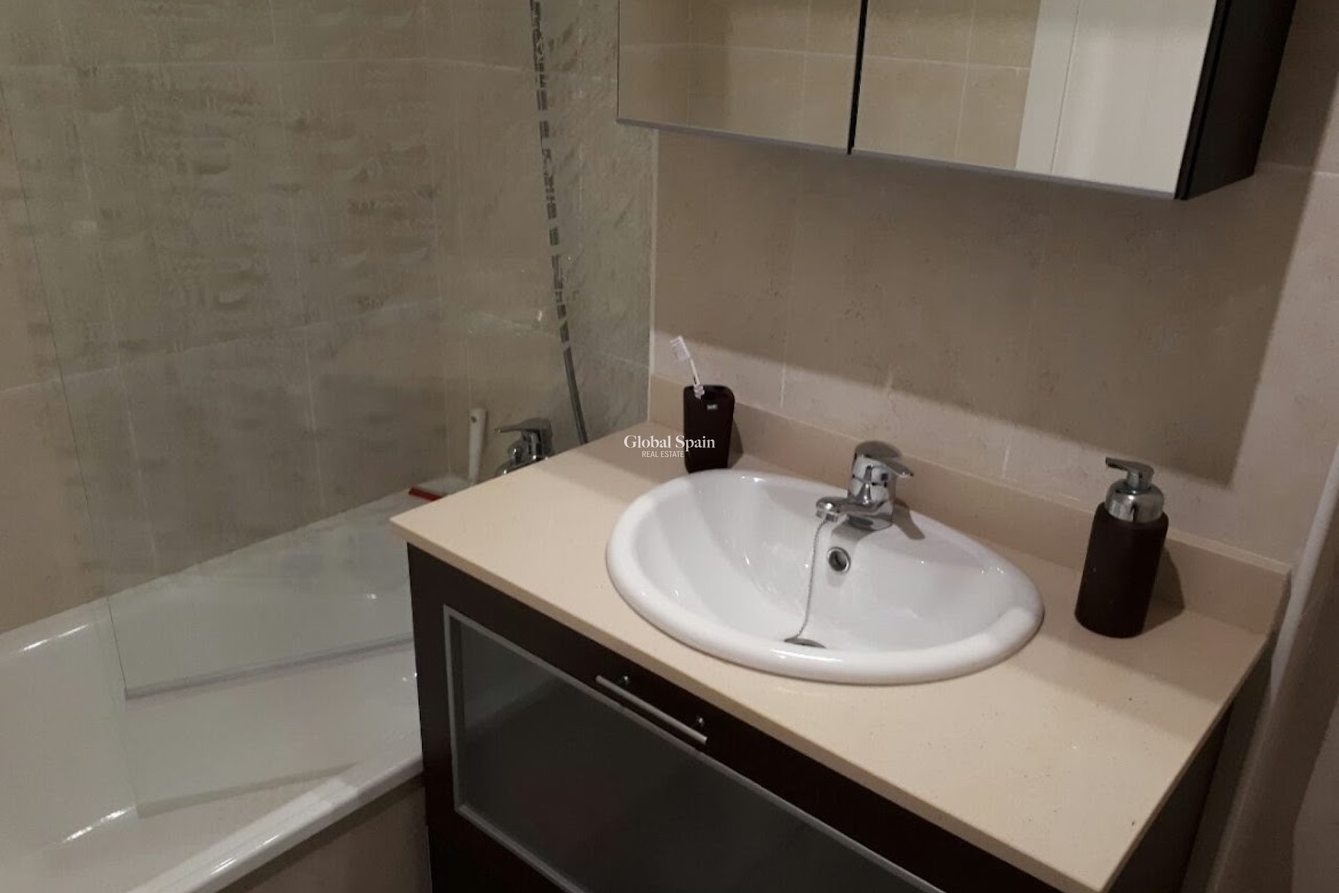 Resale - APARTMENT -
ORIHUELA COSTA - Costa Blanca