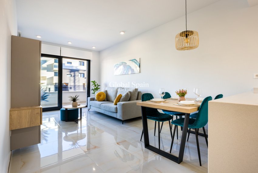 Resale - APARTMENT -
ORIHUELA COSTA - Costa Blanca