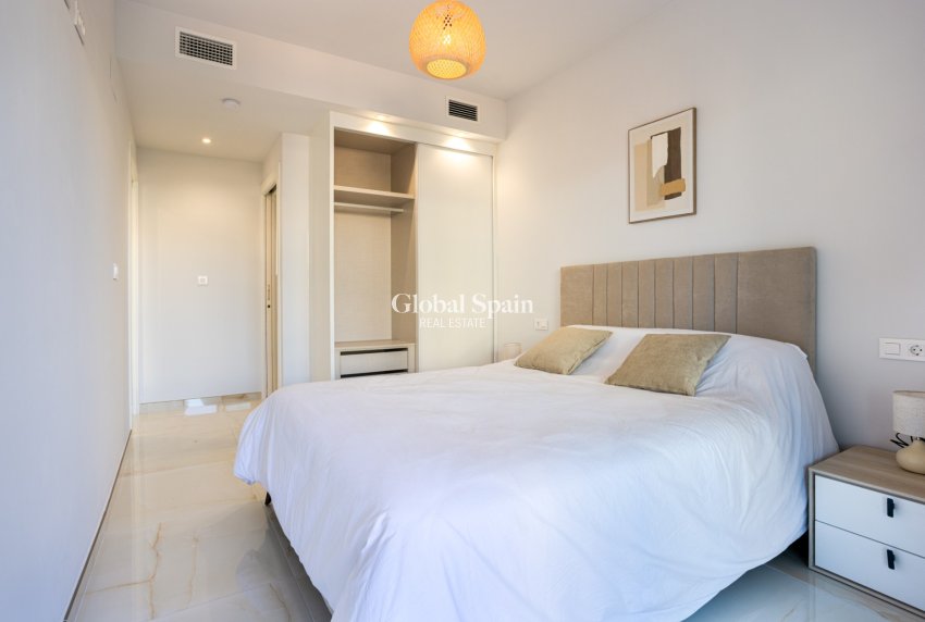 Resale - APARTMENT -
ORIHUELA COSTA - Costa Blanca