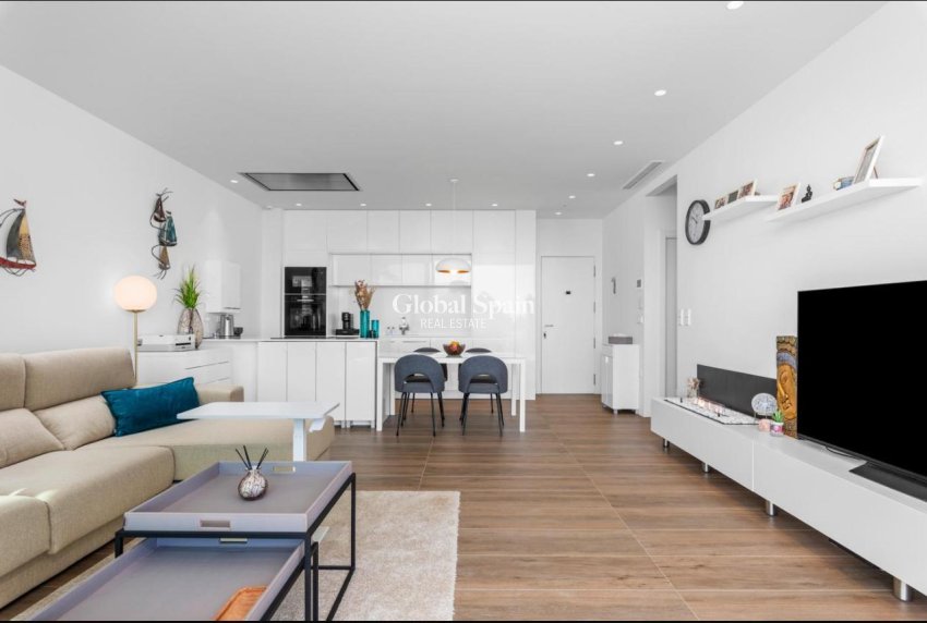 Resale - APARTMENT -
ORIHUELA COSTA - Costa Blanca