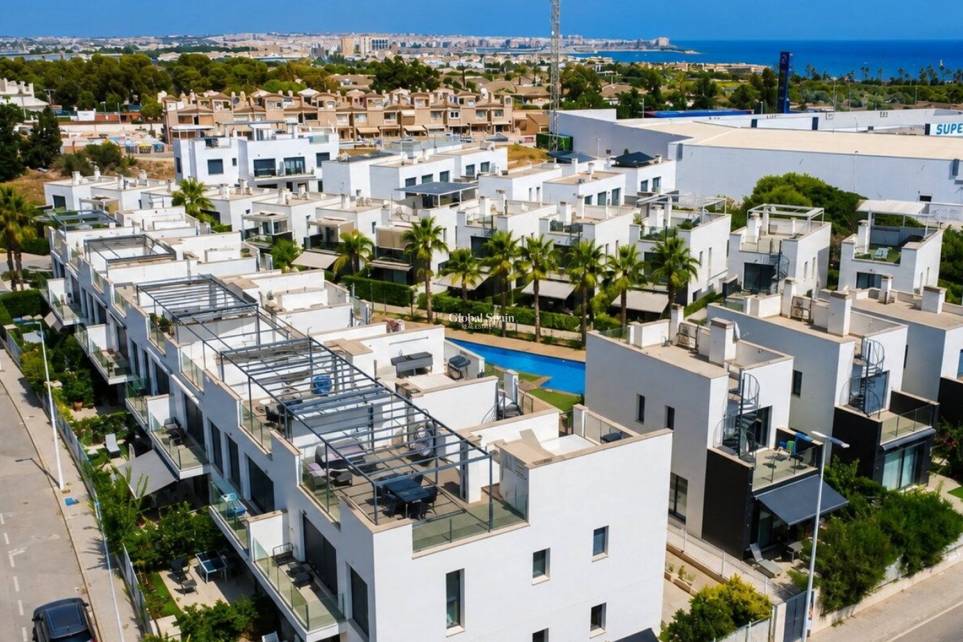 Resale - APARTMENT -
ORIHUELA COSTA - Costa Blanca