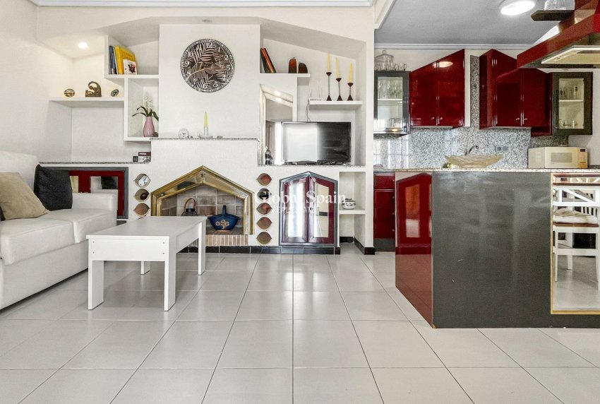 Resale - APARTMENT -
ORIHUELA COSTA - Costa Blanca