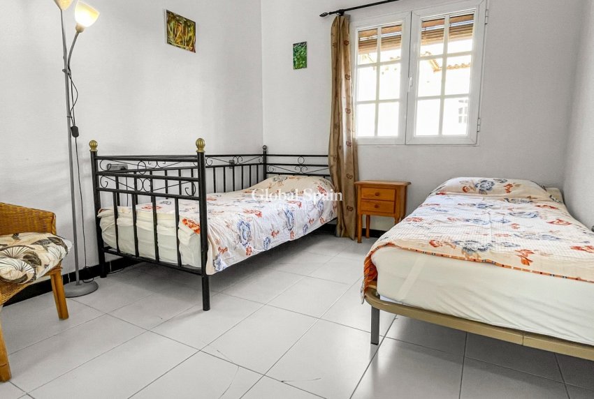 Resale - APARTMENT -
ORIHUELA COSTA - Costa Blanca