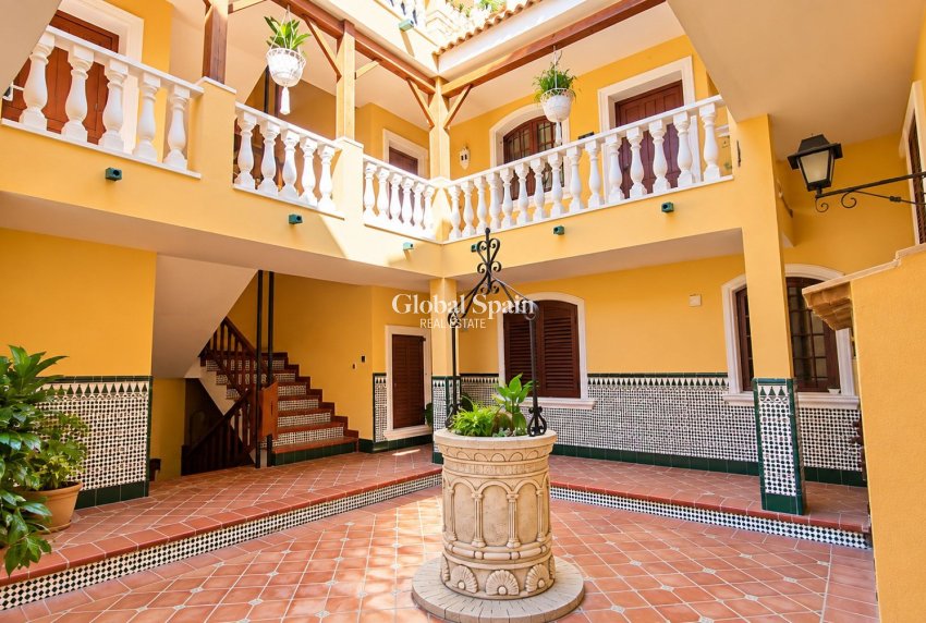 Resale - APARTMENT -
ORIHUELA COSTA - Costa Blanca
