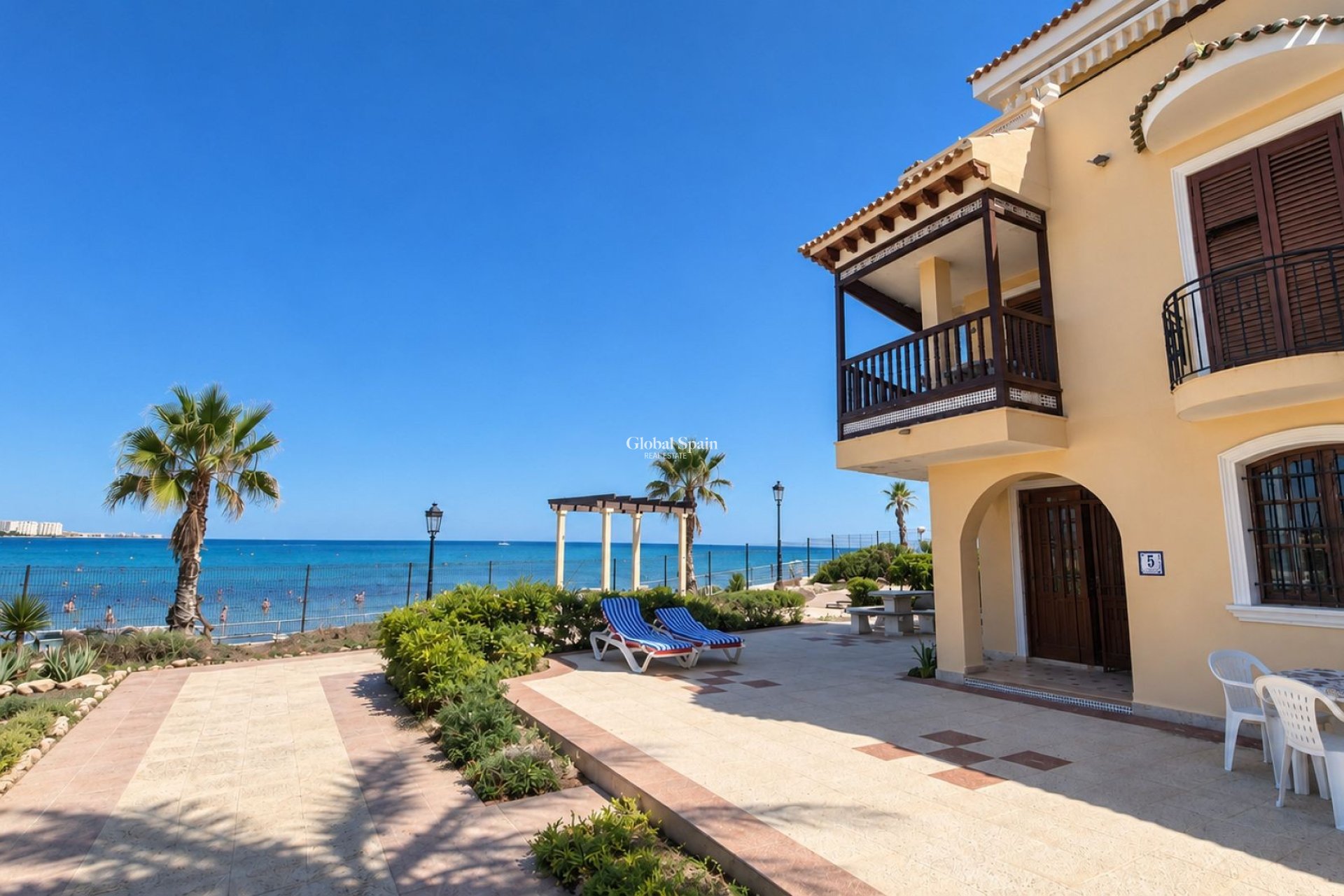Resale - APARTMENT -
ORIHUELA COSTA - Costa Blanca