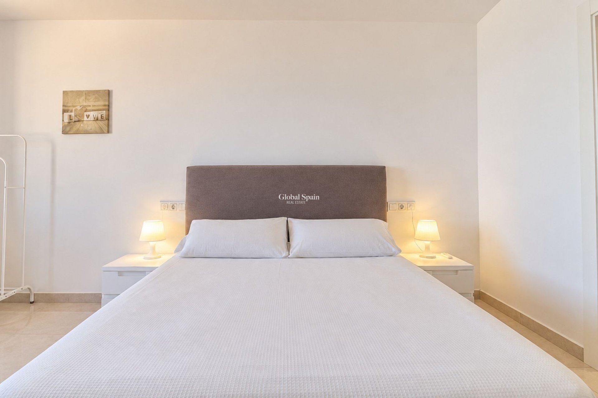 Resale - APARTMENT -
ORIHUELA COSTA - Costa Blanca