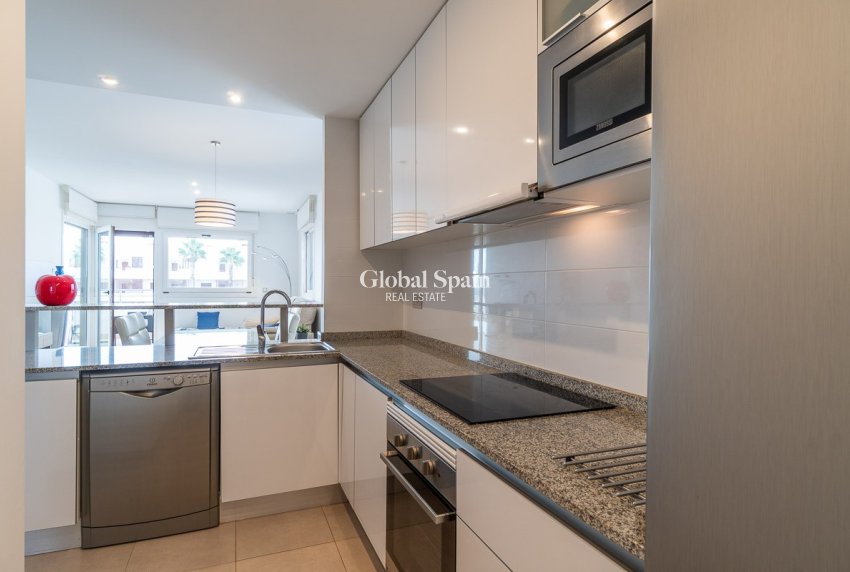 Resale - APARTMENT -
ORIHUELA COSTA - Costa Blanca