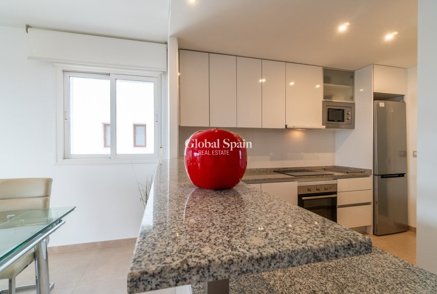 Resale - APARTMENT -
ORIHUELA COSTA - Costa Blanca