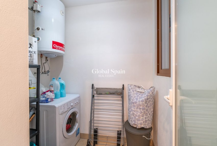 Resale - APARTMENT -
ORIHUELA COSTA - Costa Blanca