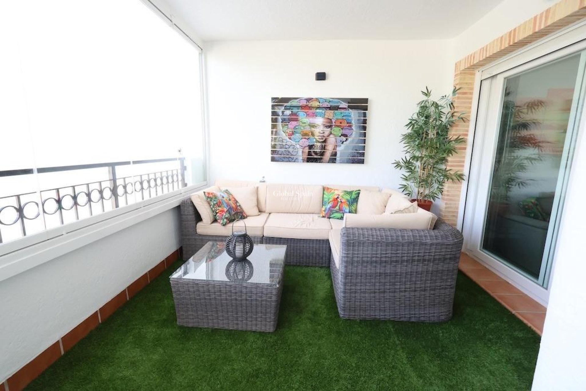 Resale - APARTMENT -
ORIHUELA COSTA - Costa Blanca
