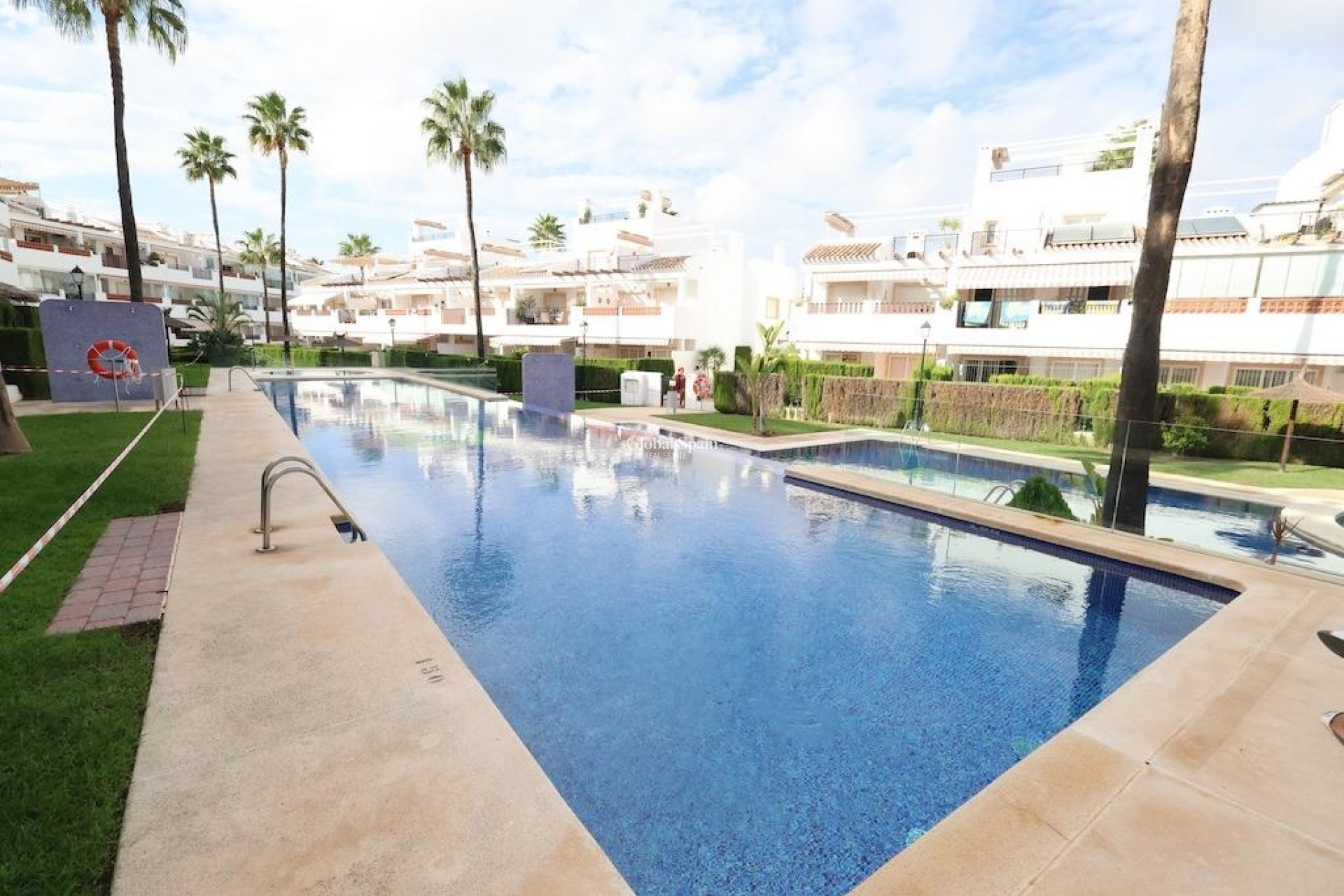 Resale - APARTMENT -
ORIHUELA COSTA - Costa Blanca