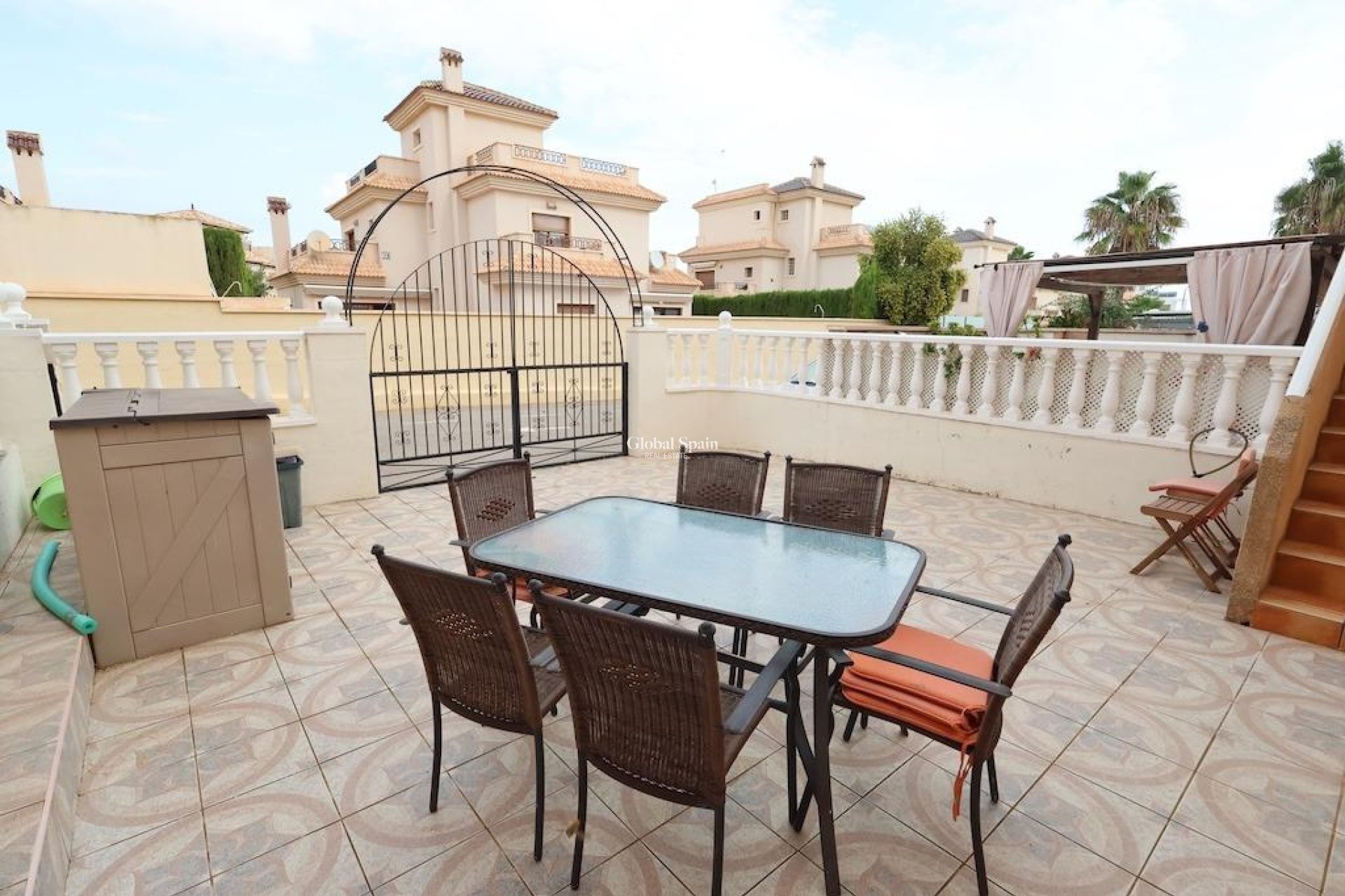 Resale - APARTMENT -
ORIHUELA COSTA - Costa Blanca