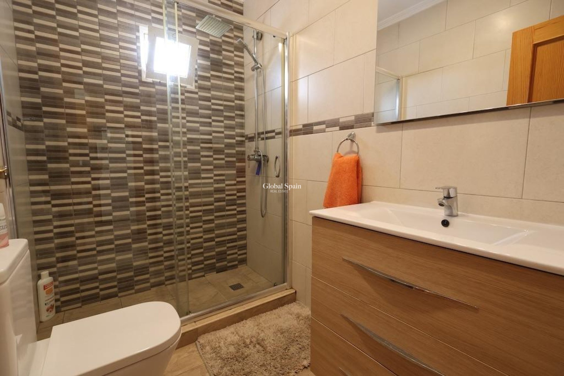 Resale - APARTMENT -
ORIHUELA COSTA - Costa Blanca