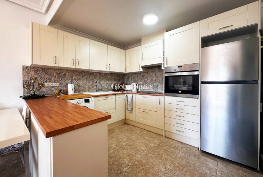 Resale - APARTMENT -
ORIHUELA COSTA - Costa Blanca