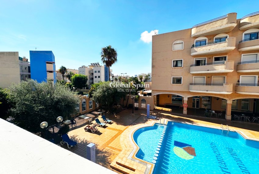 Resale - APARTMENT -
ORIHUELA COSTA - Costa Blanca