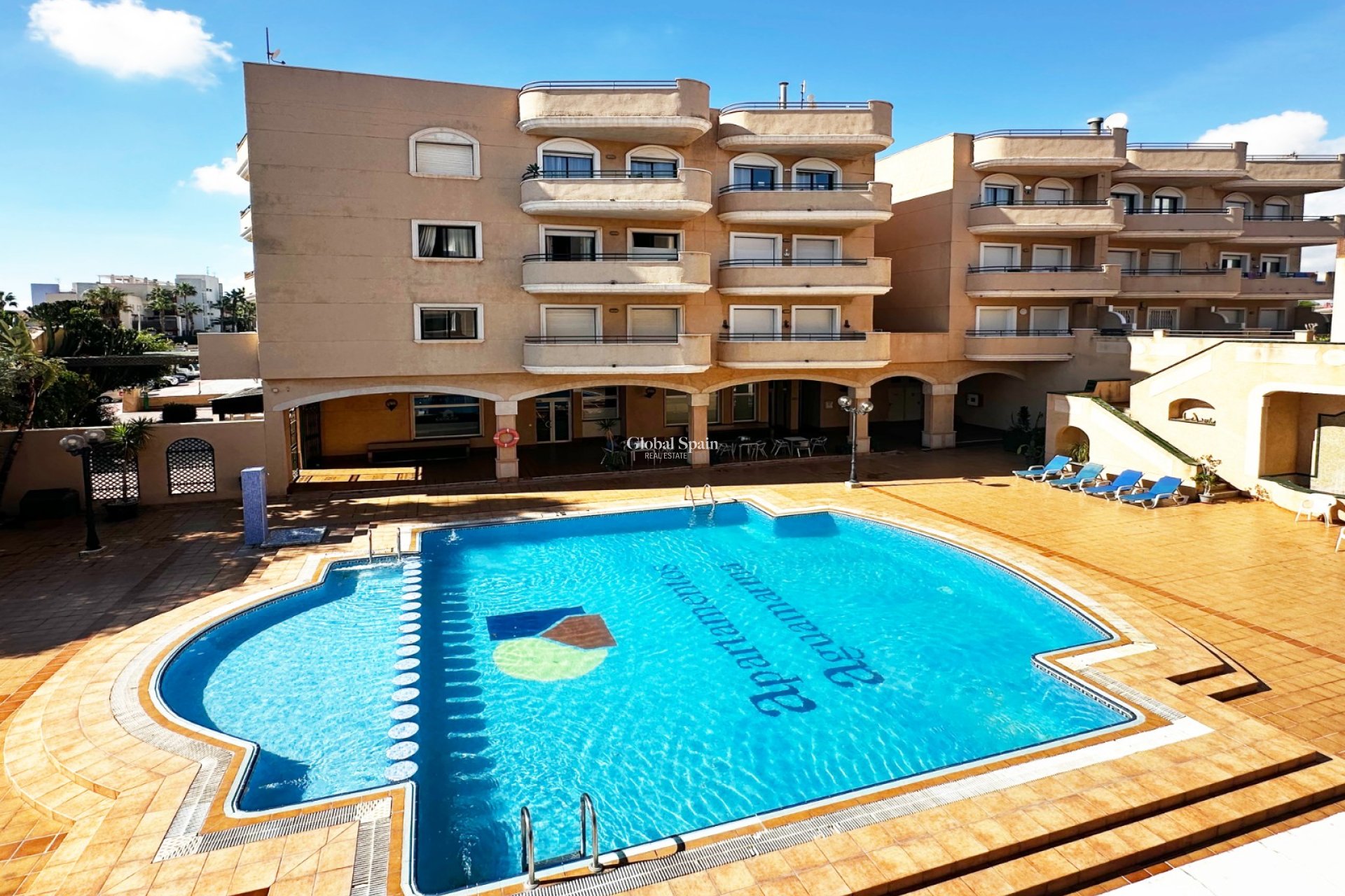Resale - APARTMENT -
ORIHUELA COSTA - Costa Blanca