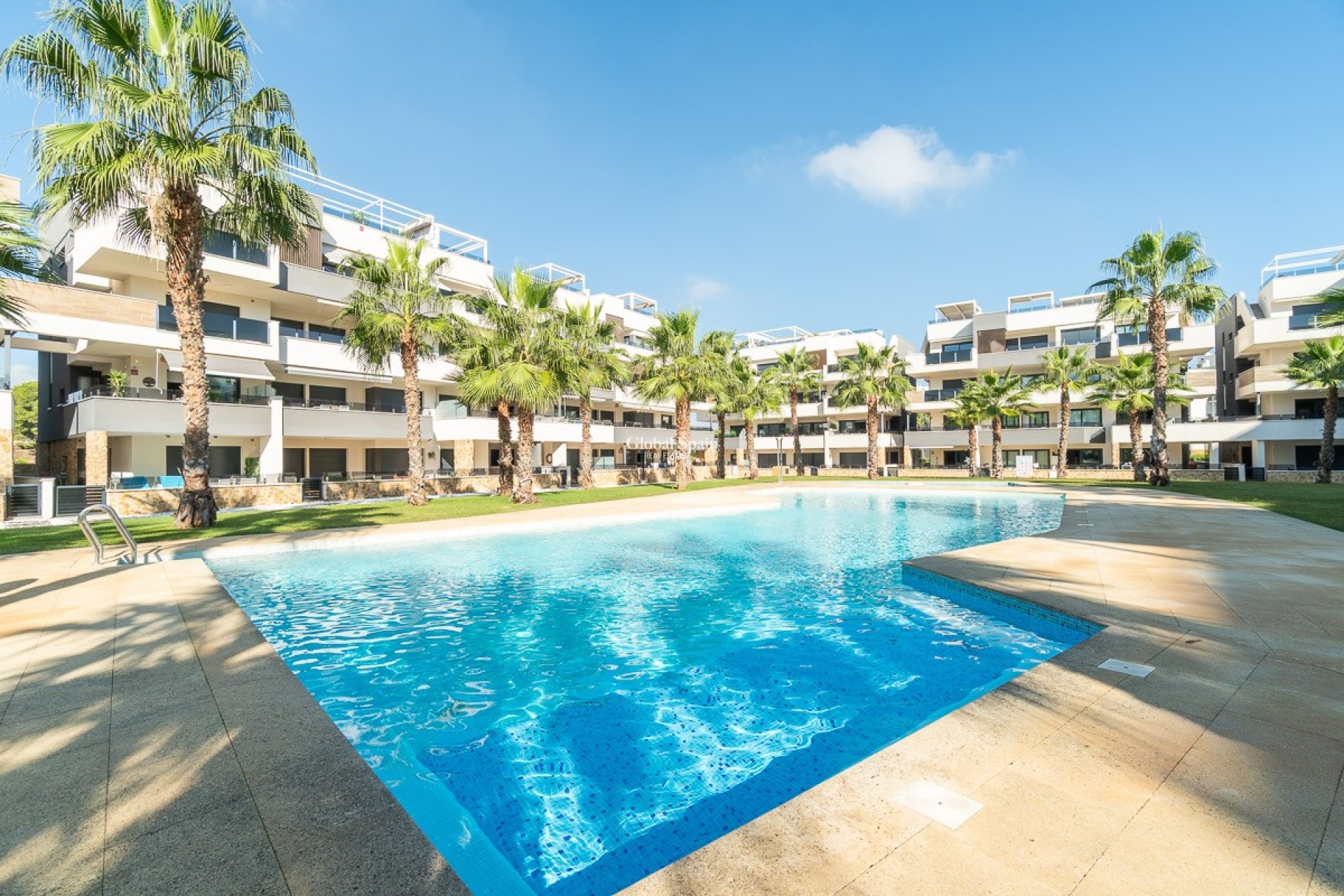 Resale - APARTMENT -
ORIHUELA COSTA - Costa Blanca