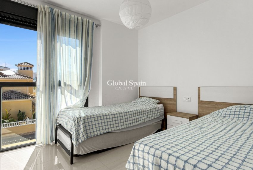 Resale - APARTMENT -
ORIHUELA COSTA - Costa Blanca