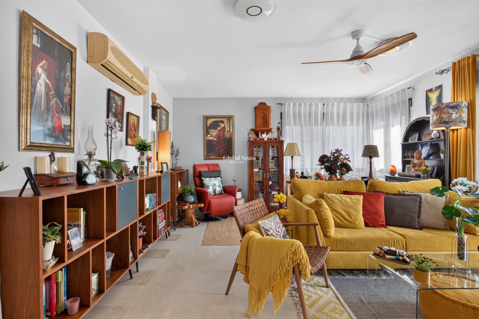 Resale - APARTMENT -
ORIHUELA COSTA - Costa Blanca