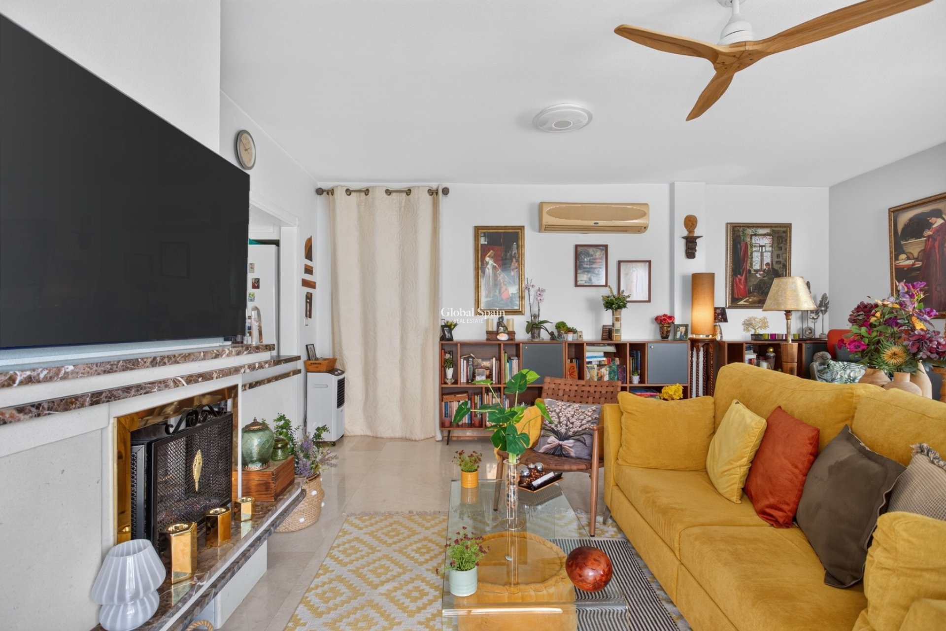 Resale - APARTMENT -
ORIHUELA COSTA - Costa Blanca
