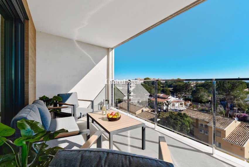 Resale - APARTMENT -
ORIHUELA COSTA - DEHESA DE CAMPOAMOR