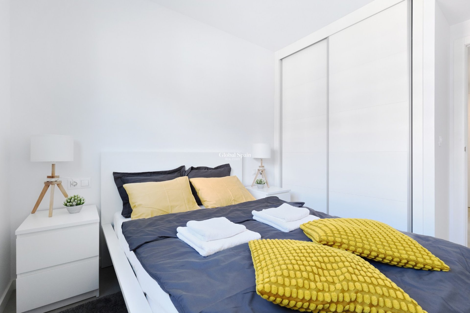 Resale - APARTMENT -
ORIHUELA COSTA - DEHESA DE CAMPOAMOR