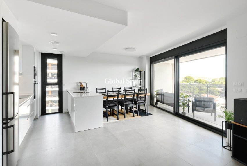 Resale - APARTMENT -
ORIHUELA COSTA - DEHESA DE CAMPOAMOR