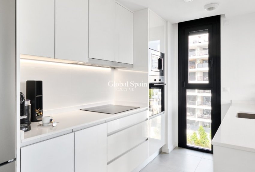 Resale - APARTMENT -
ORIHUELA COSTA - DEHESA DE CAMPOAMOR