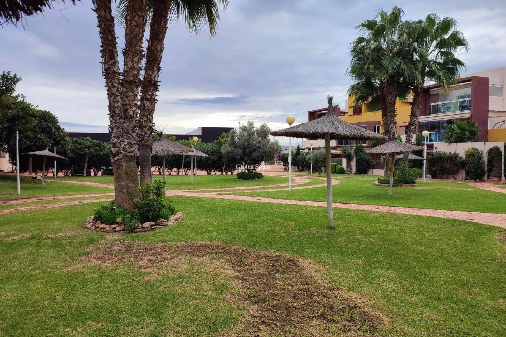Resale - APARTMENT -
ORIHUELA COSTA - Horizonte - La Campana