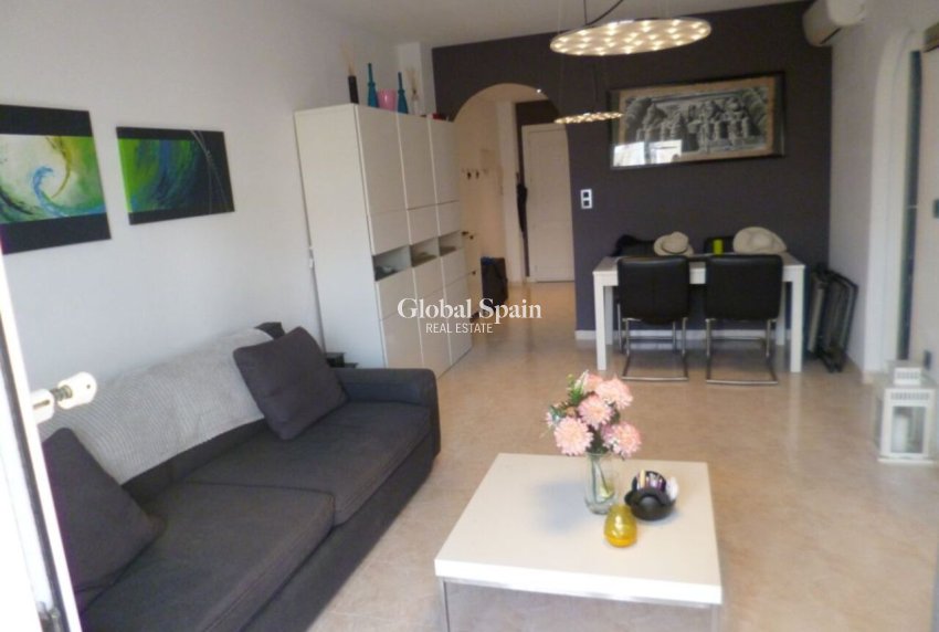 Resale - APARTMENT -
ORIHUELA COSTA - Inland