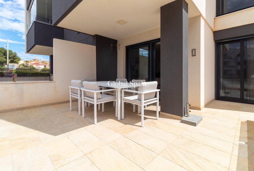Resale - Apartment -
ORIHUELA COSTA - La Florida