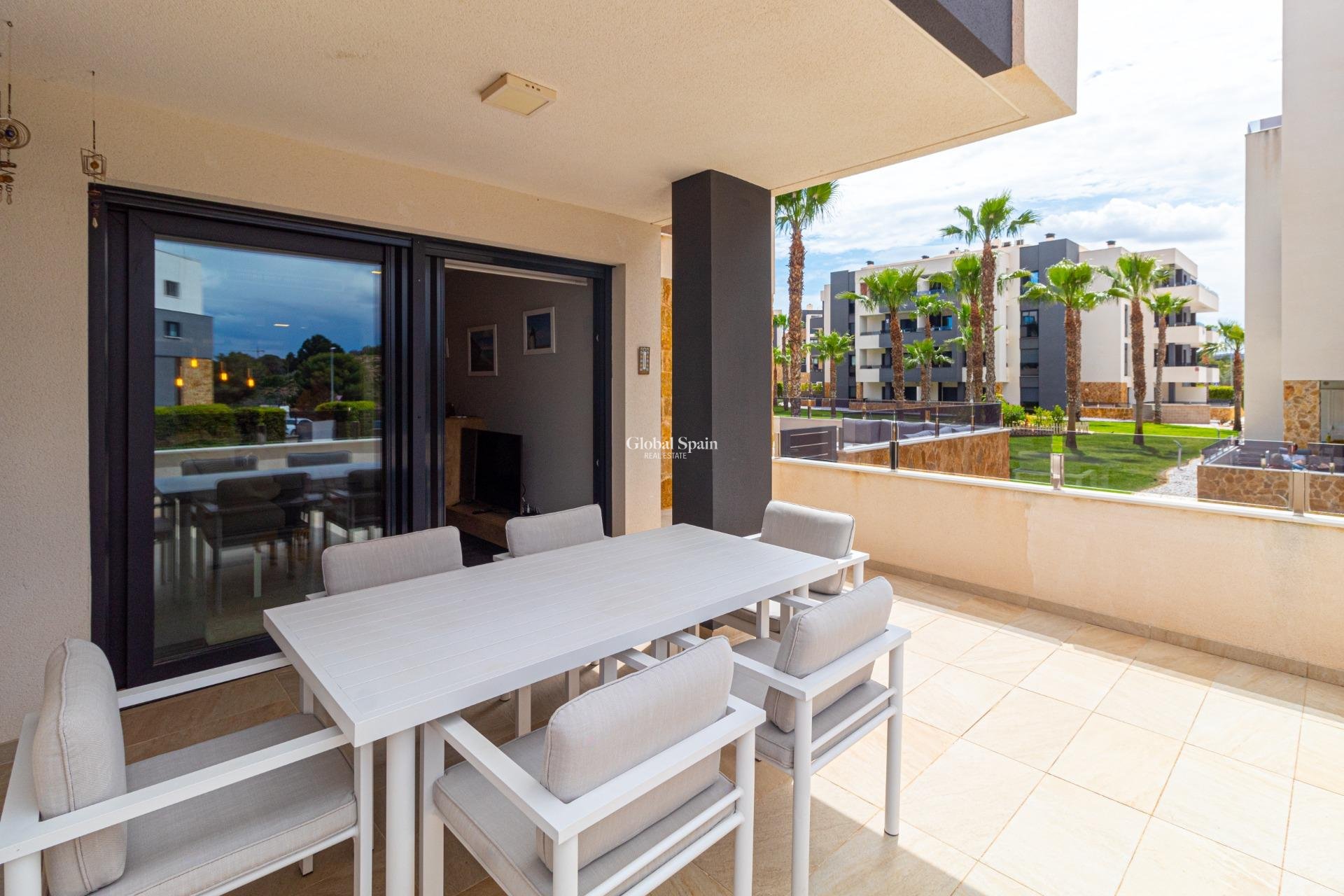 Resale - Apartment -
ORIHUELA COSTA - La Florida