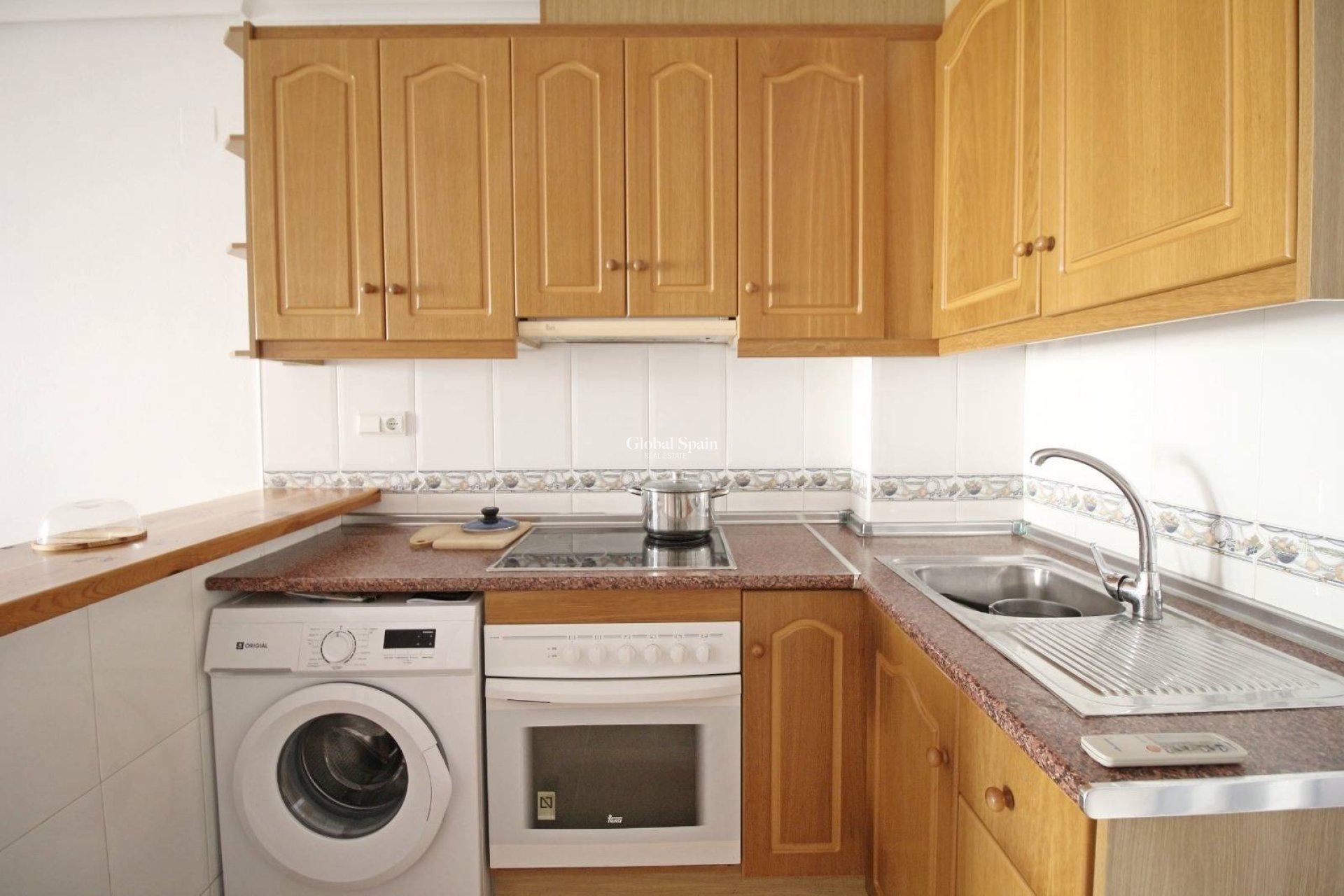 Resale - APARTMENT -
ORIHUELA COSTA - La Florida