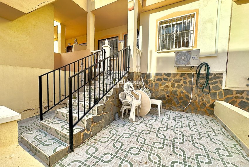 Resale - APARTMENT -
ORIHUELA COSTA - La Florida