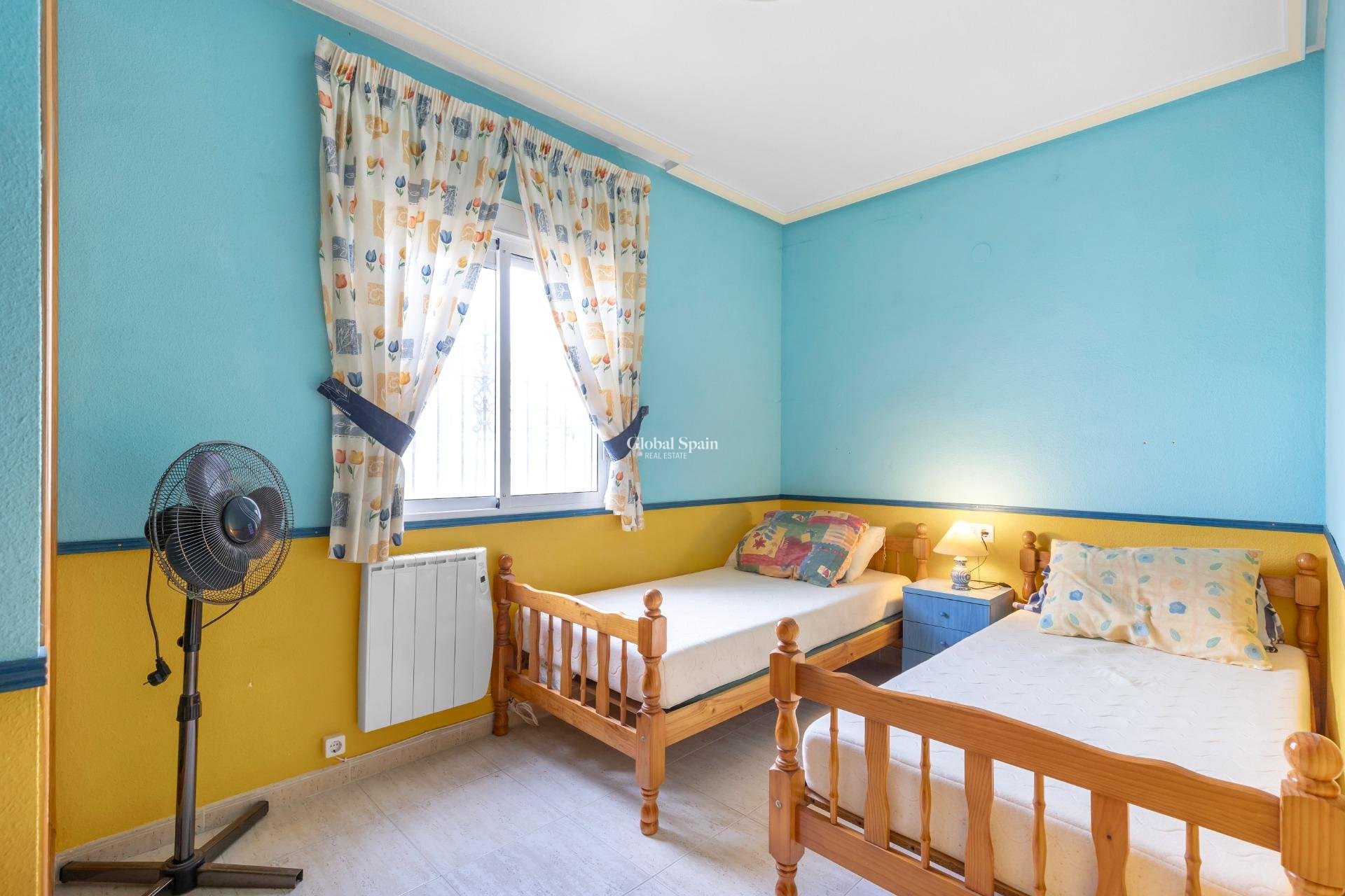 Resale - APARTMENT -
ORIHUELA COSTA - La Florida