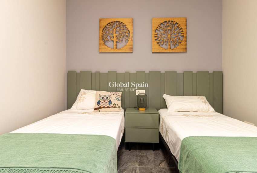 Resale - Apartment -
ORIHUELA COSTA - La Florida